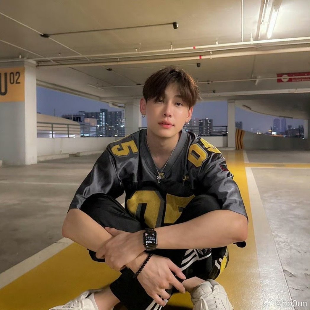 bb0un_official's tweet photo. 🗓️[19.03.2024] Weibo: bb0un 

Meowwww 😽😽😽 ​​​

📍https://t.co/hvuKwIlgDb

#bb0un https://t.co/fKELfSWf34