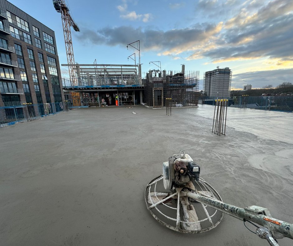 Update from Factory 1, Bristol!
Block 5 is almost there, with just 1 1/2 floors left to complete the project. Since 2018, we've been working on building 5 blocks and the connecting podium, step by step, for City & Country
#Factory1 #ConstructionProgress #loveconstruction #bristol