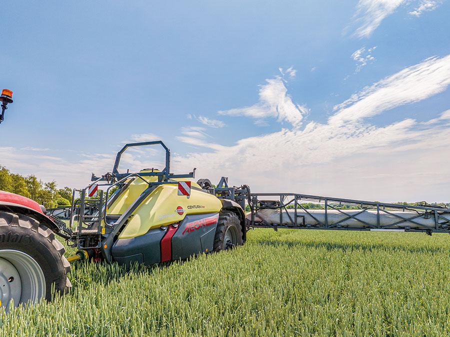 FarmersGuide's tweet image. Positioned as the “future of application technologies” by Hardi, the Hardi PulseSystem, available on the Delta Force boom on Aeon and Navigator, stands out for its environmental impact reduction capabilities 🌱

farmersguide.co.uk/spring-sprayin…

#SpringSpraying #BritishFarming #arable