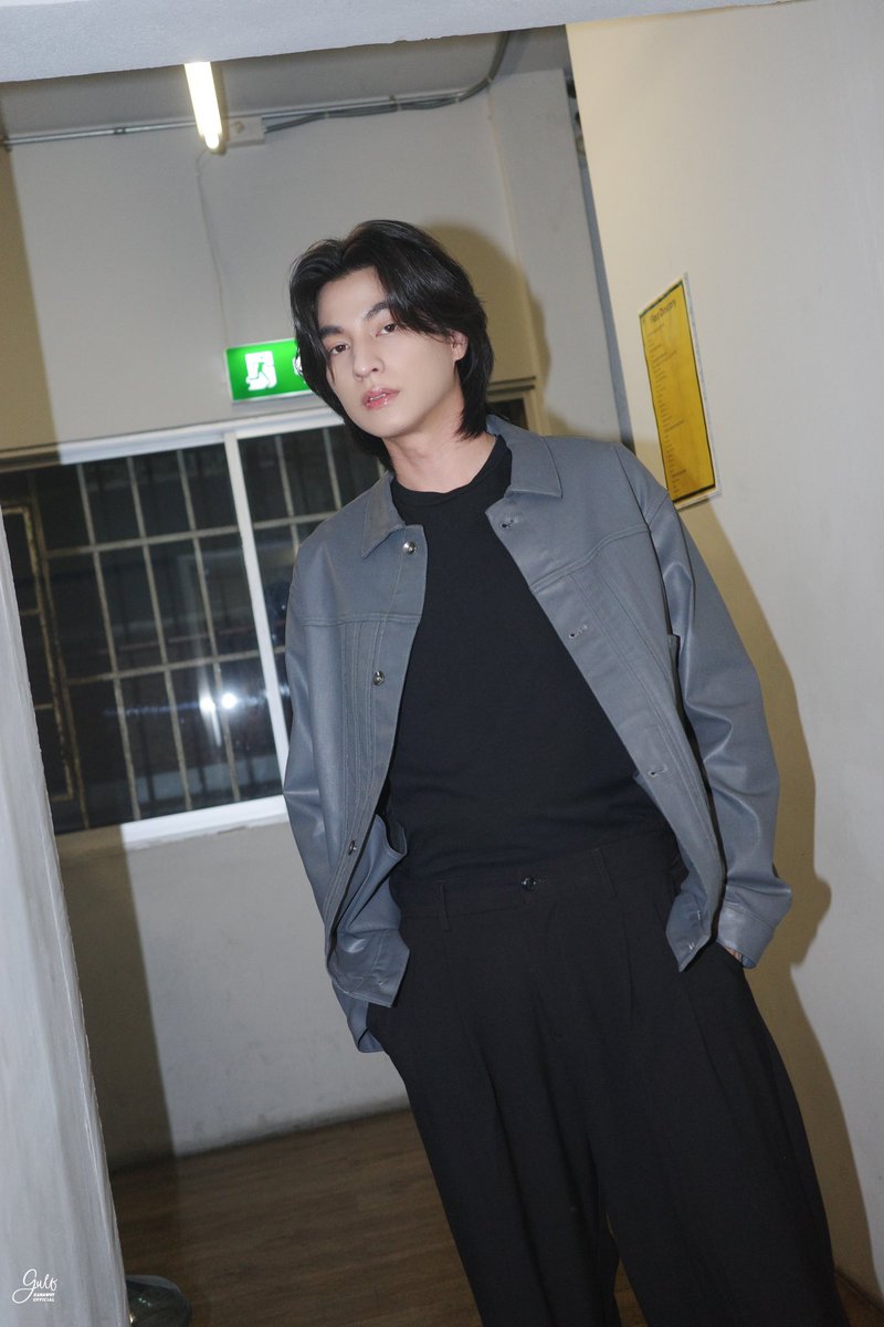 Gulfkanawutofc's tweet photo. การที่คุณหล่อขนาดนี้ ~ 🥰

#Flex1045xยินดีกับเธอGulf https://t.co/EEmf5aEkdx