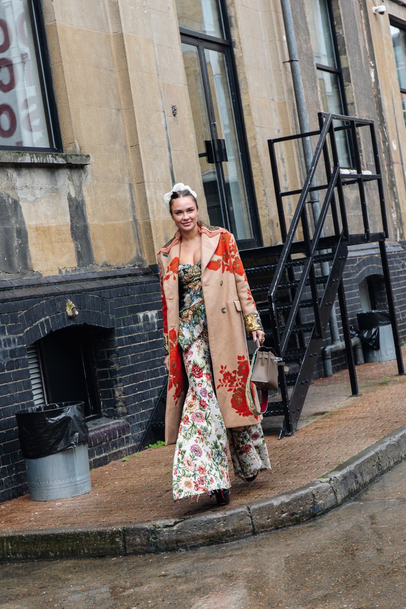 London Fashion Week tweet media