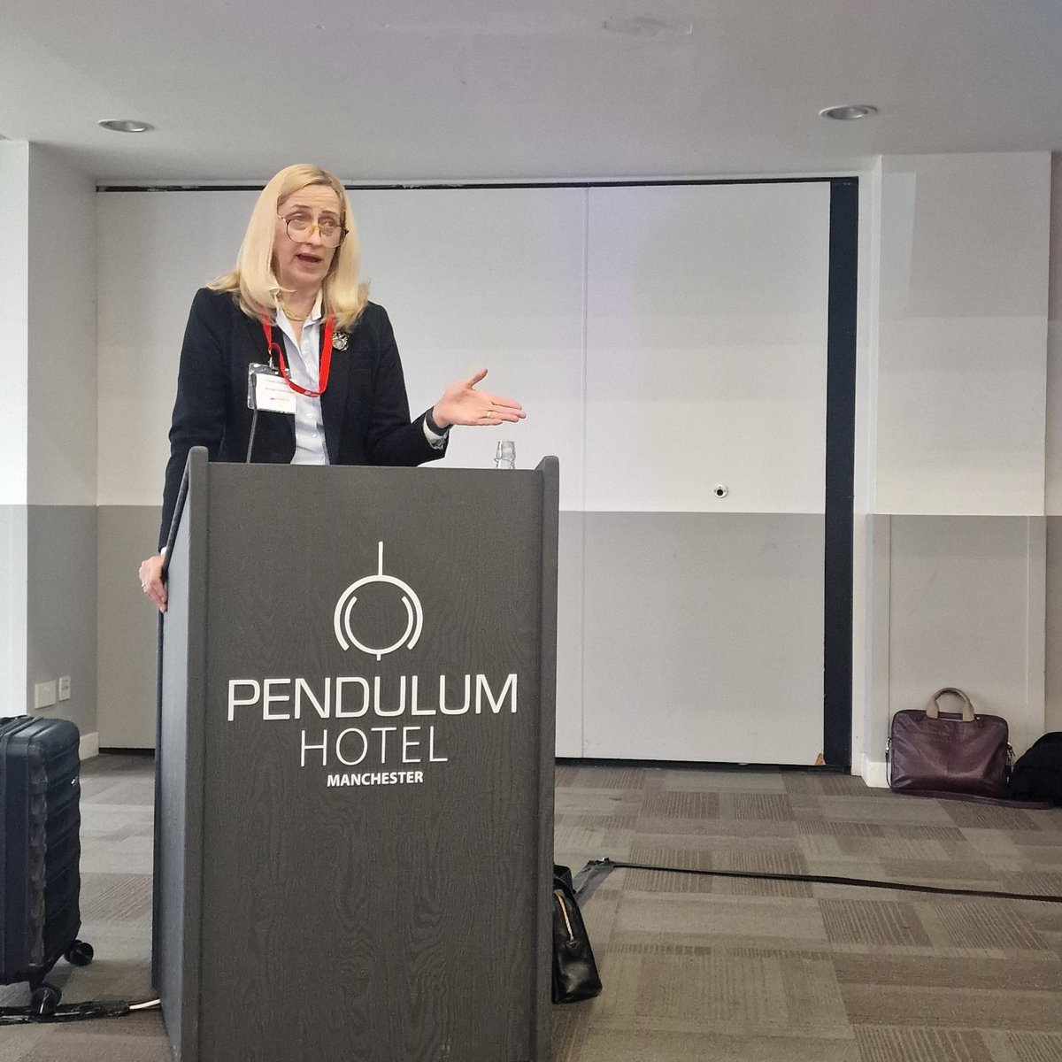 Brownscaseman tweet media