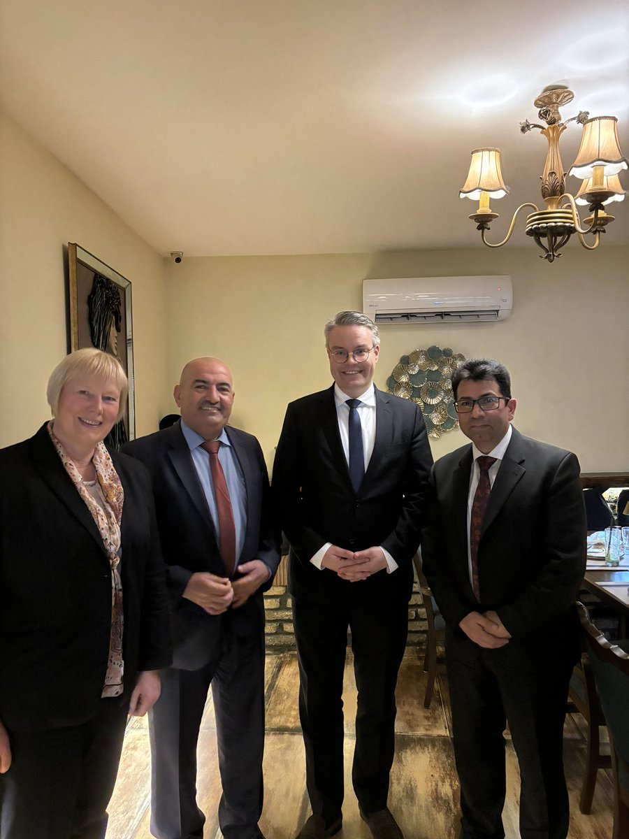 Very pleased to meet H.E. @tobiaslindner German State Minister of foreign affairs together with H.E. Ambassador Christiane Hohmann, @GermanyinIraq to discuss about the situation of the Yezidi minority in Iraq, current obstacles, challenges, perspectives and the importance of the…