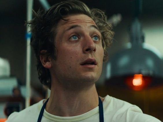 TheCinesthetic's tweet photo. Jeremy Allen White in The Bear. https://t.co/WyFN8s8X8M