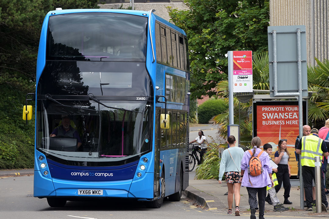 🤩Great news for the Easter holidays! The free-ride Swansea offer is back from Sat 23 March. You can travel anywhere in Swansea county by bus, for free! 🚌 Full dates and details 👉 loom.ly/DluwE4c