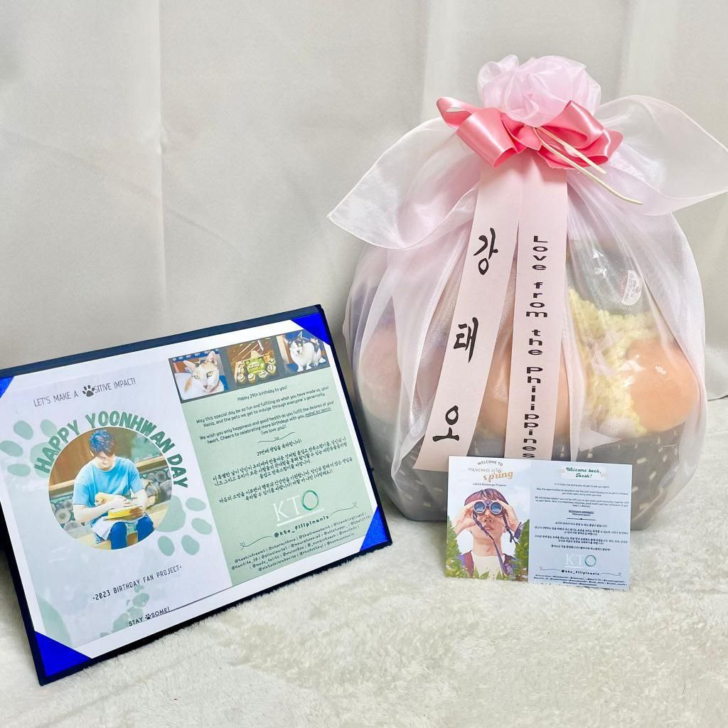 kto_filipinaniz's tweet photo. Welcome back gifts delivered to @manofcreation0 agency earlier for #KANGTAEOH through @giftorea
Gifts included a cake, fruits basket, and a donation certificate from last year's birthday project.
#Welcome_Back_TAEOH
#SpringtimewithKangTaeoh
#강태오 #カンテオ #คงแทโอ #姜泰伍 https://t.co/rUd32FuBmL