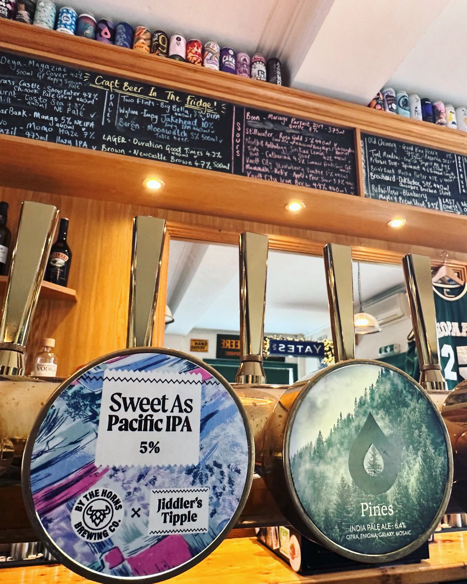 Tuesday Tipples’s… @JiddlerS @ByTheHornsBrew Sweet As 5% Pacific IPA @pollysbrewco Pines 6.4% India Pale Ale #beer #norwichpub #nr3