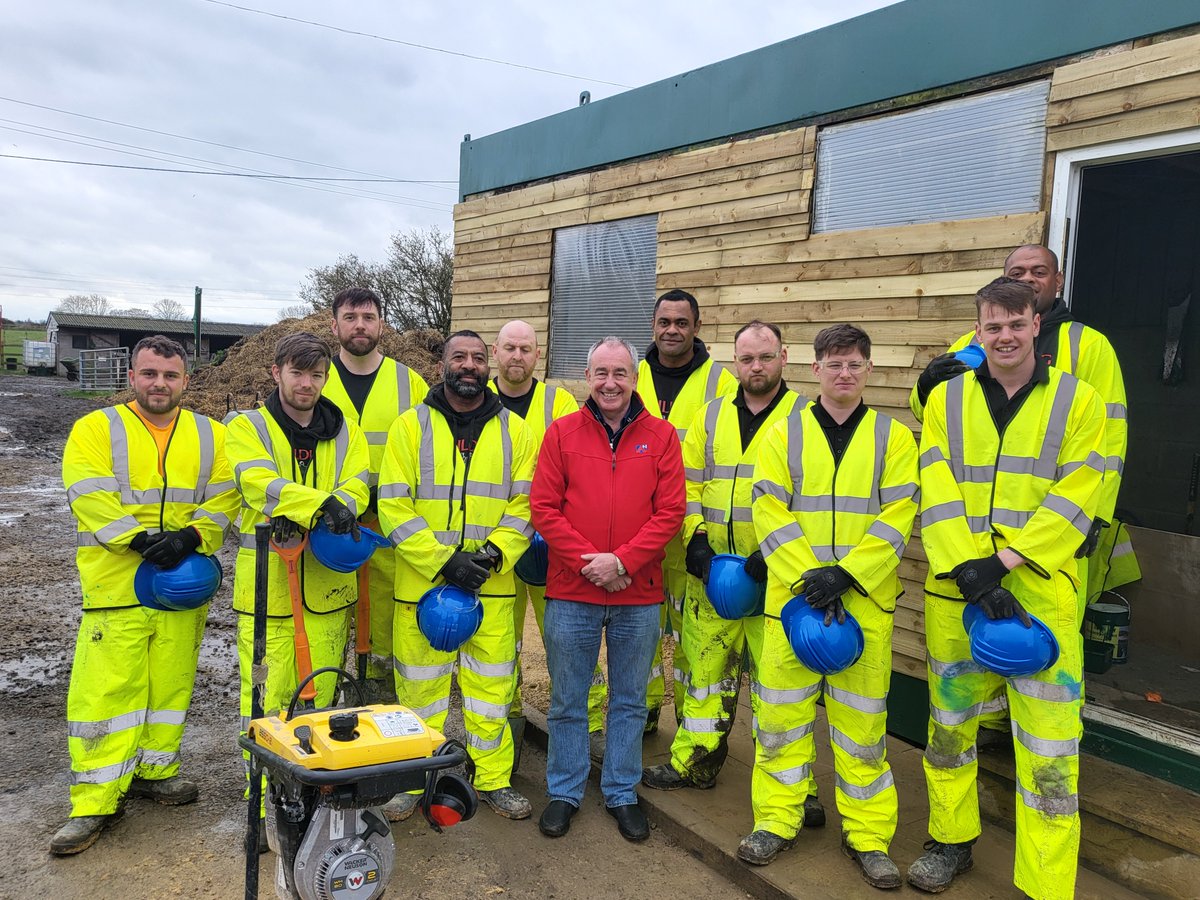Last week our CEO Ian Rylatt met the recruits at the inaugural @buildingheroes Green Skills Academy, alongside the Streetworks and Groundworks programmes. The visit emphasised the importance of reskilling and redeploying veterans and Service leavers into the construction industry