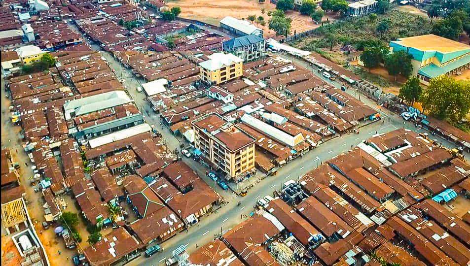 ANSIPPA's tweet image. Yesterday, the Agency joined the Governor in Okpoko to commission 12km of roads and a General Hospital. The State Government also announced the completion of the reticulation of pipe-borne water, providing clean and portable water to households in the community

#SoludoSolution