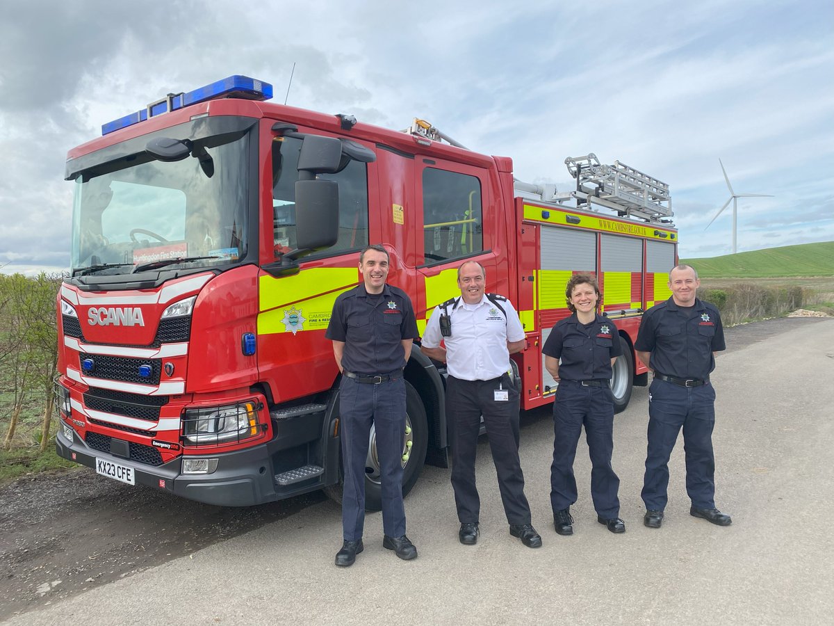 Yesterday we had a visit at Ellington from Dan Heathcote and his team from Cambs Fire & Rescue🚒 They did a review of our fire safety equipment and policies and were very happy indeed, they gave us a gold star! ⭐️ #cambsfireservice #fireandrescue #TestItTuesday #safetyatwork