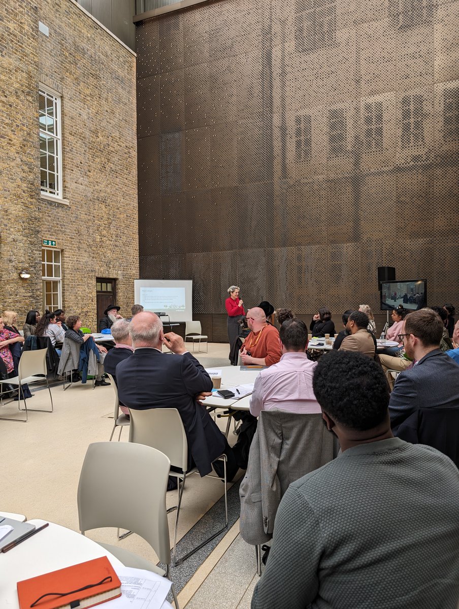 Yesterday we joined local stakeholders at @hackneycouncil Town Hall to discuss how our organisations can work collectively & collaboratively to better support communities in Hackney. Looking forward to working together on future opportunities @carowoodley