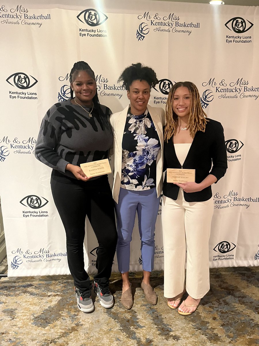 Knight05Mariah's tweet image. Extremely blessed to be a Miss Kentucky Basketball Candidate! What an amazing way to end my senior year !!