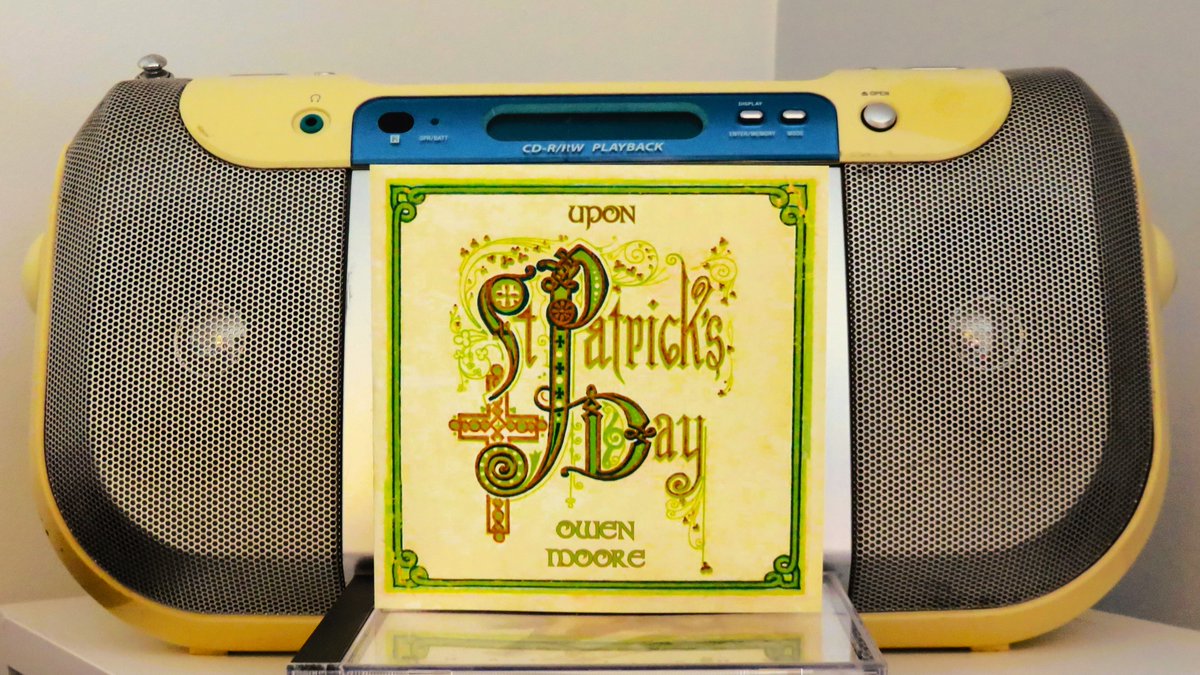 My thanks to Peter Aston for including the new Owen Moore song, 'Upon St Patrick's Day', in his Forest Folk radio show, last night on Forest FM...