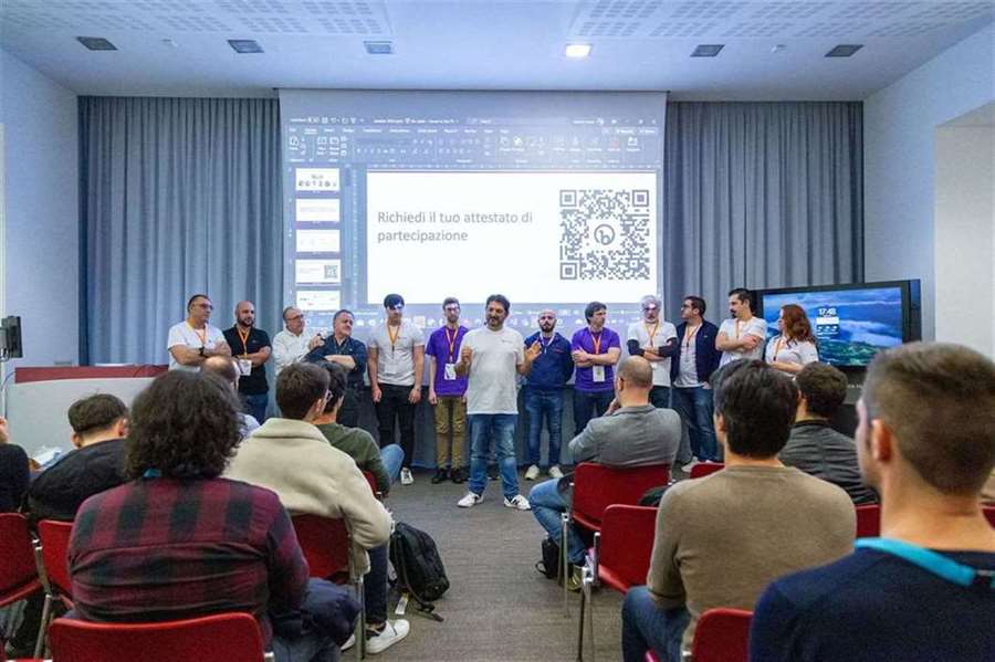 ivanoscifoni's tweet image. 🎥🔊 Abbiamo pubblicato le fotografie della SharpCodingConf2024! 🚀 
🤓 Buona visione! 🍿👇
#SharpCodingConf #SharpCoding 
conf.sharpcoding.it/gallery