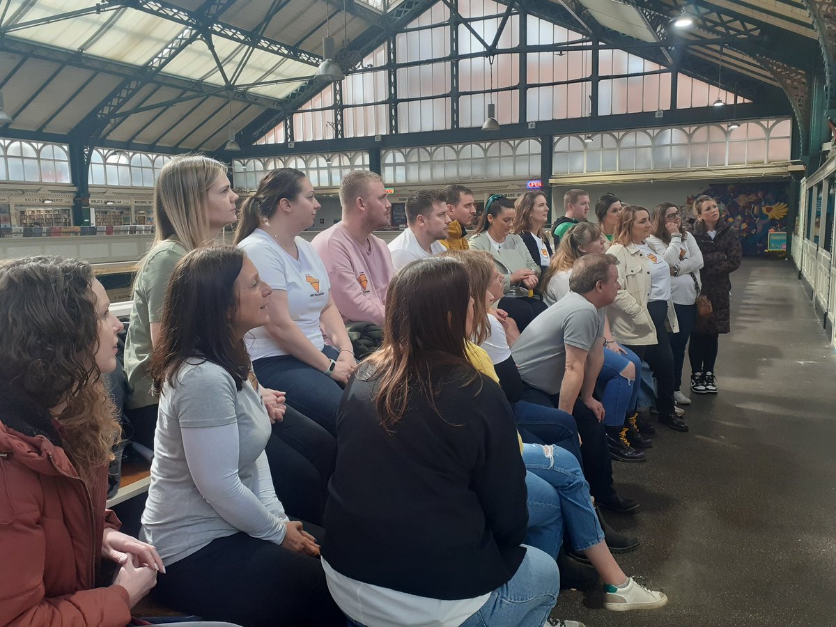 Siân Tiwtor tweet media