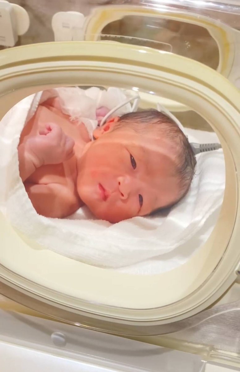 nyanoko27's tweet photo. 実は…"人妻にゃのこ"より"ママにゃのこ"へと進化しておりました٩( 'ω' )و 
先月のバレンタインデーに生まれた女の子です👧本日無事1ヶ月検診を終えたのでご報告致します🙇‍♀️
もちろん母子ともに健康でございます😳
これからはママどうぞよろしくにゃのこをお願いします( ¯꒳¯ ) https://t.co/ac3ia1HiLh