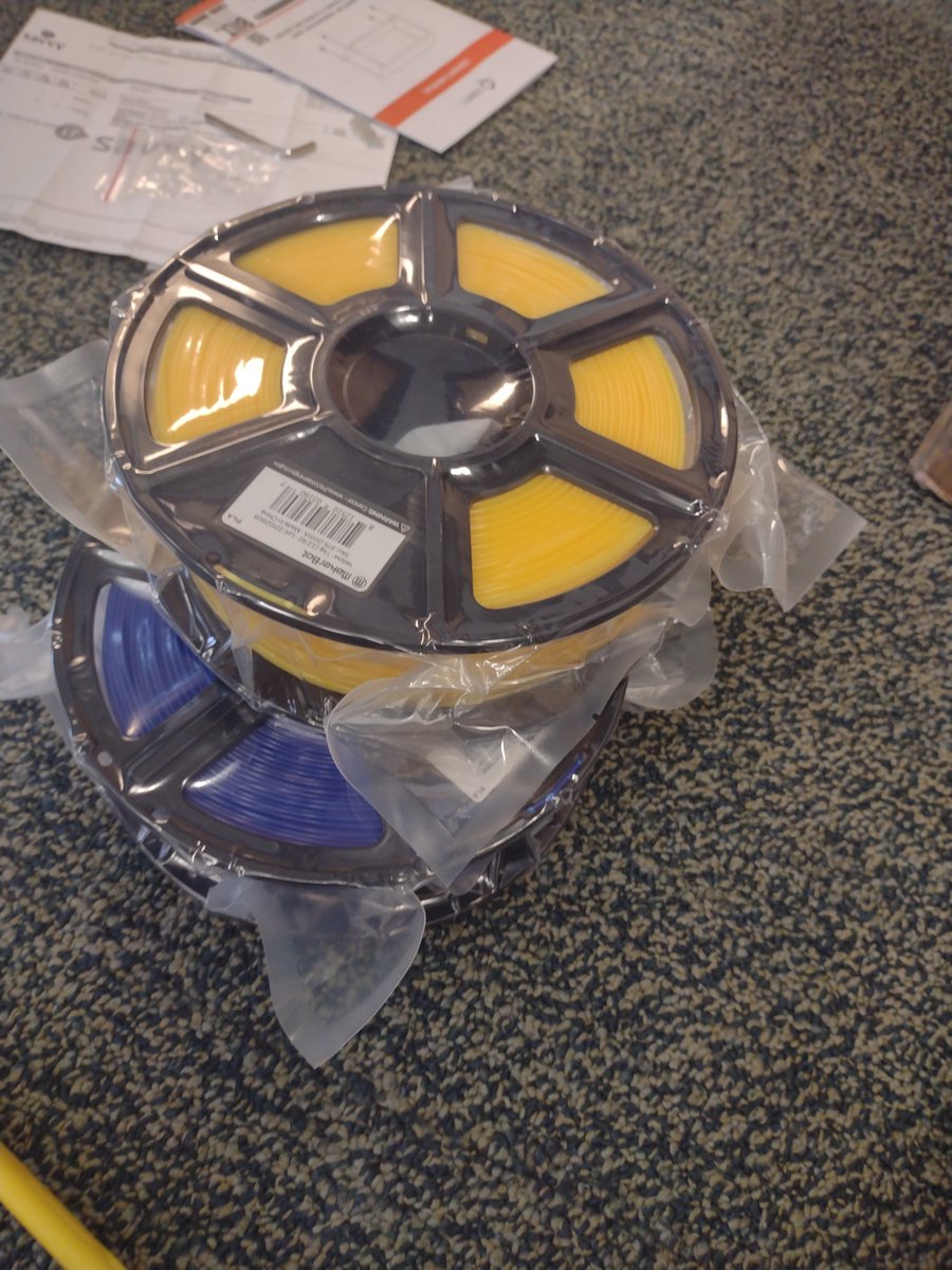 Unboxing 📦 day for our <a href="/makerbot/">MakerBot</a> 3D Printer 🎉

Just assembled the cart 👩‍🔧 so now ready to get setup 🙌

Thank you <a href="/newtownhawkspta/">New Town Elementary PTA</a> for investing in this for our students

<a href="/UCPSNC/">Union County Public Schools</a> <a href="/aghou/">fatima-ezzahra</a>