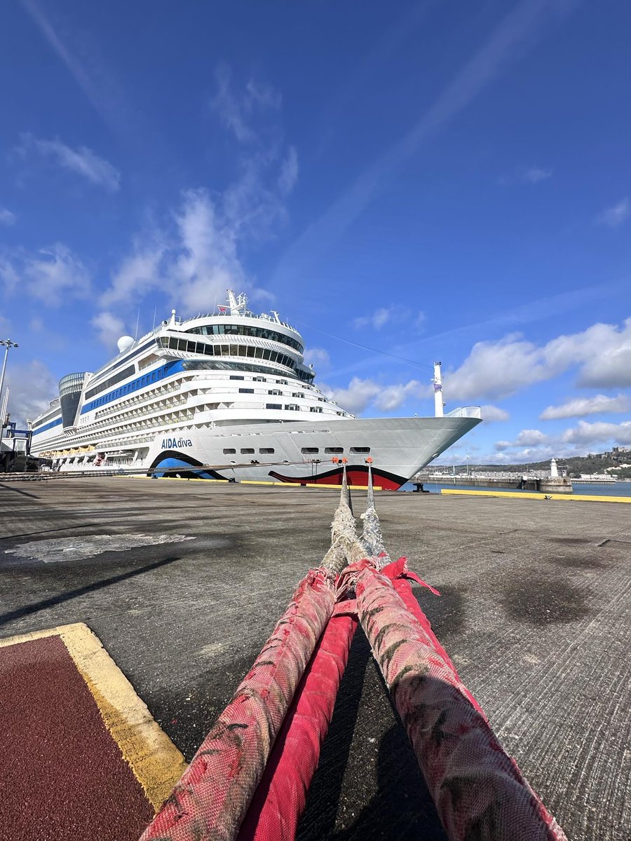 The 2024 cruise season at the #PortofDover officially started with a port of call visit from AIDA Cruises 🎉🤩🚢 It marks the beginning of an exciting year for cruise in #Dover, which will see sailings from 21 different cruise lines through to winter 2024 🙌