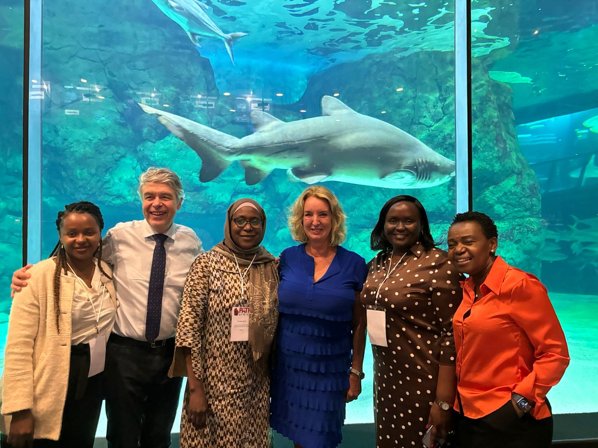 CHI_UCT's tweet photo. We thank our faculty and local and international delegates for attending the #pathafricaconference and for sharing their valuable contribution to advancing knowledge and care of heart disease in pregnancy. We hope that you found the event to be a valuable learning experience. https://t.co/MzUxhH38DY
