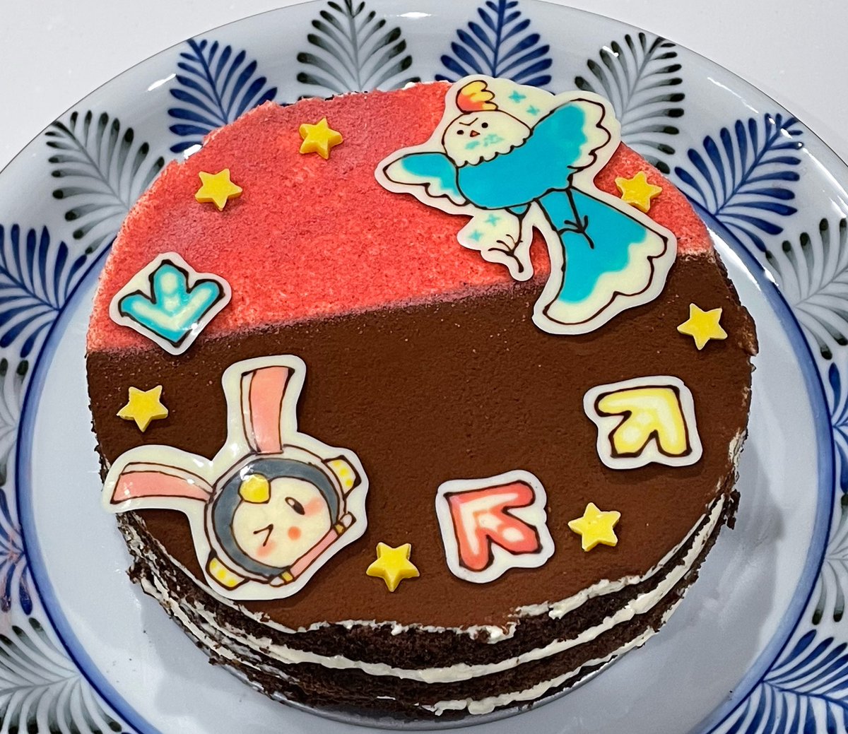 yoshinashi_2n's tweet photo. 久しぶりにティラミスケーキ作った！自分のためにバビロンの飾り付けした🐰🧑‍🚀
#DDR #キャラチョコ #チョコプレート #キャラケーキ https://t.co/ssFRxvgs4d