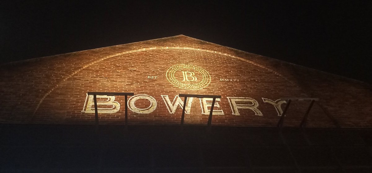 Kalau bawa uang under 100k ya ndak PD masuk sini. Pajaknya saja 11% yg diresto. Semalam sempat mampir diajak rekan. Bang <a href="/zoelfick/">Zulfikar Akbar</a>  berkabar ya.