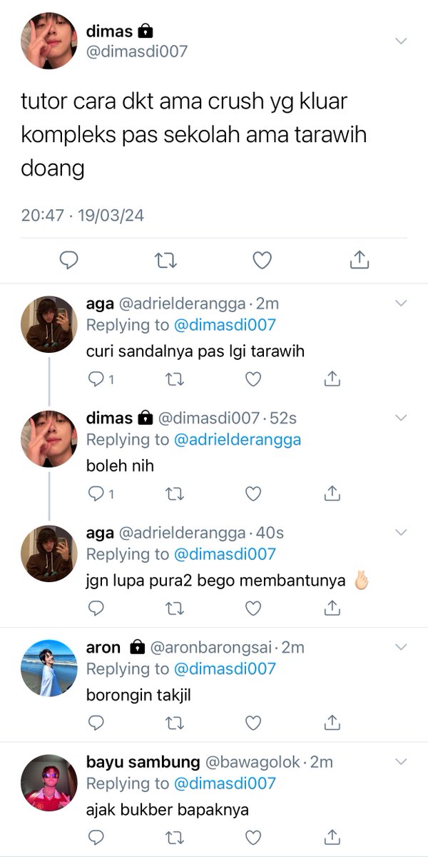 bulmoonn's tweet photo. pdkt dengan normal?? No. pdkt dengan nyuri sandalnya? Yes! https://t.co/NZxHYCcpe4