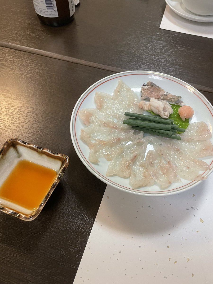 96turitai's tweet photo. 頑張ったご褒美
河豚🐡さんフルコース😋 https://t.co/MWvlR39yhP