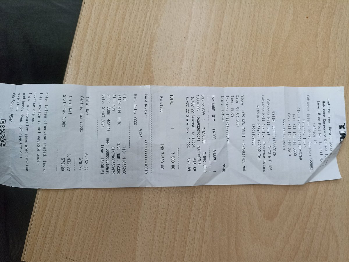 RajivGarg666801's tweet photo. @ZARA_Care Disappointed with @ZARA's service request to exchange shoe for the next size purchased before 15 days, they refused to change my shoe today.Attaching all the pictures of shoe along with the bill, As a loyal customer I expect better service. #CustomerExperience #Zara https://t.co/mucOhNfCun