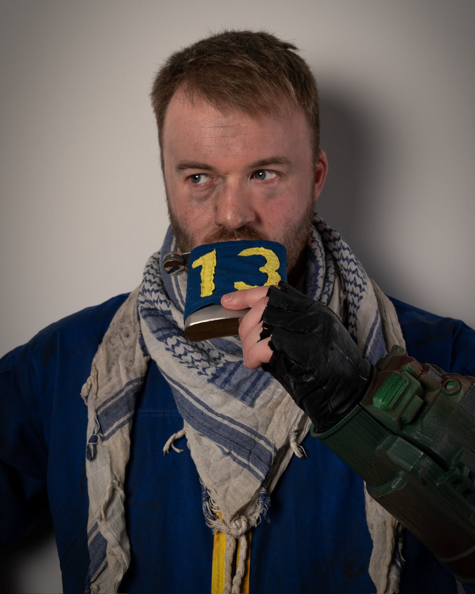 "You take a sip from your trusty Vault 13 canteen"

Couldn't resist doing a shot like this as a nod to the meme from Fallout New Vegas.

📷: <a href="/MSandsPhoto/">MS Photography</a>

#cosplay #cosplayersofinstagram #cosplayprogress #gaycosplayer #gaysofcosplay #fallout #falloutnewvegas #falloutcosplay