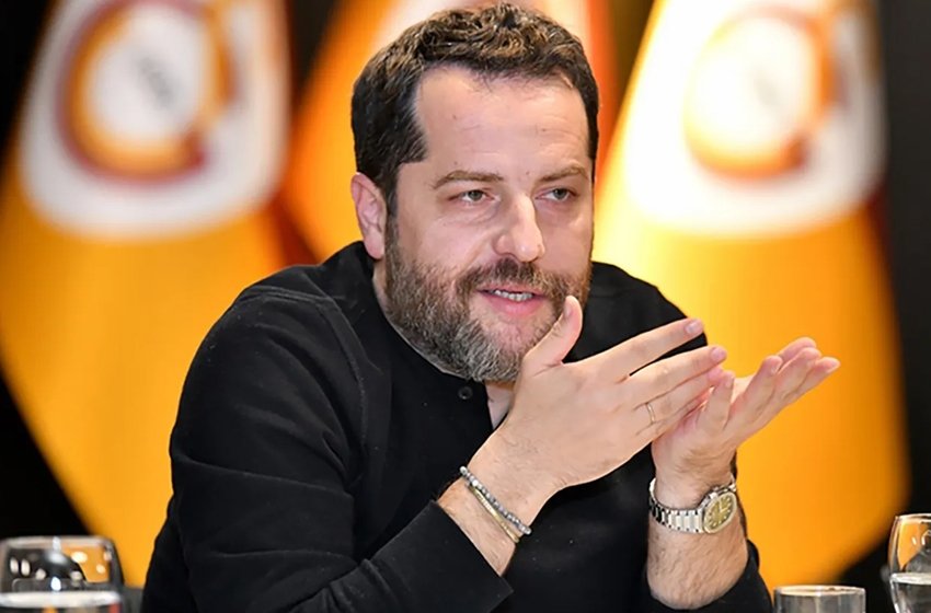 İDDİA | Fenerbahçe'nin ligden çekilme gündemi ile ilgili Erden Timur'un yorumu çok net.
 
"Ali Koç şampiyon olamayacaklarını anladı yol yapıyor. Her sene zaten en az bir kez ligden çekiliyorlar."

[Fotospor]