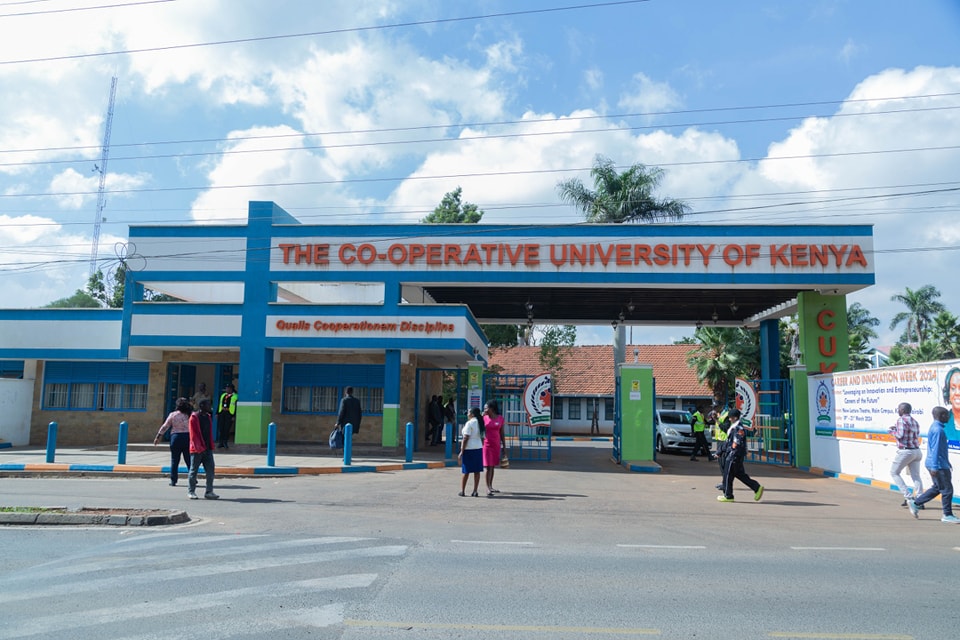 Pastor_Dorcas's tweet photo. I spoke to university and high school students who had gathered for the Career Innovation Week at the Cooperative University of Kenya, Nairobi.
They showcased different ideas and innovations that included Thermal Plastic Road Signs, an Urban Transport System, Job Placement System, Vena Visio (special glasses for detecting deep seated veins during injections), Online Booking Systems, a Computerised Pay-point Supermarket Trolley, and Smart Waste Bins among others.
Hosea 4:6 reminded us that knowledge is important to God, and if one lacks knowledge, they perish. I encouraged them to embrace a life of continuous learning, innovation, and creativity, which moves the world towards enterprise and improves the quality of life. Also to keep the right company, make the right decisions, and focus on excellence.
Present were Empakassi Secondary, Nkaimurunya Sec, Oloolaiser High, Kenswed College of Technology, Nakeel Boys High, and the Cooperative University students.