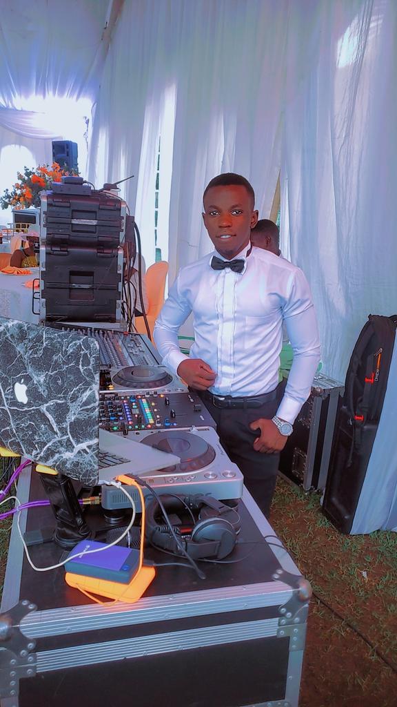 If you hire a Dj and looks smart  like this just know  everything on your wedding is smart.
@GagaEvents
<a href="/95_TimeFM/">95 Time FM Mbale</a> 
<a href="/washandwills/">Wash & Wills Hotel Mbale</a>