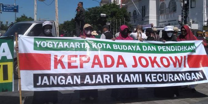 Pesan dari Yogyakarta Kota Budaya dan Pendidikan: Kepada @jokowi Jangan Ajari Kami Kecurangan ❗❗❗