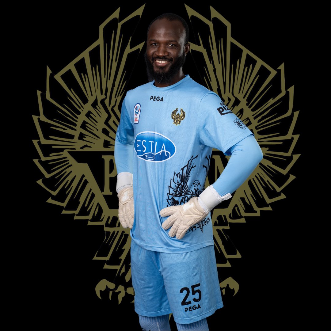 PegaSports's tweet photo. Kit Drop 🟡⚫️
Pontian Eagles 24’ 🦅

#PegaSports #PontianEagles https://t.co/eTqaWhe3GT