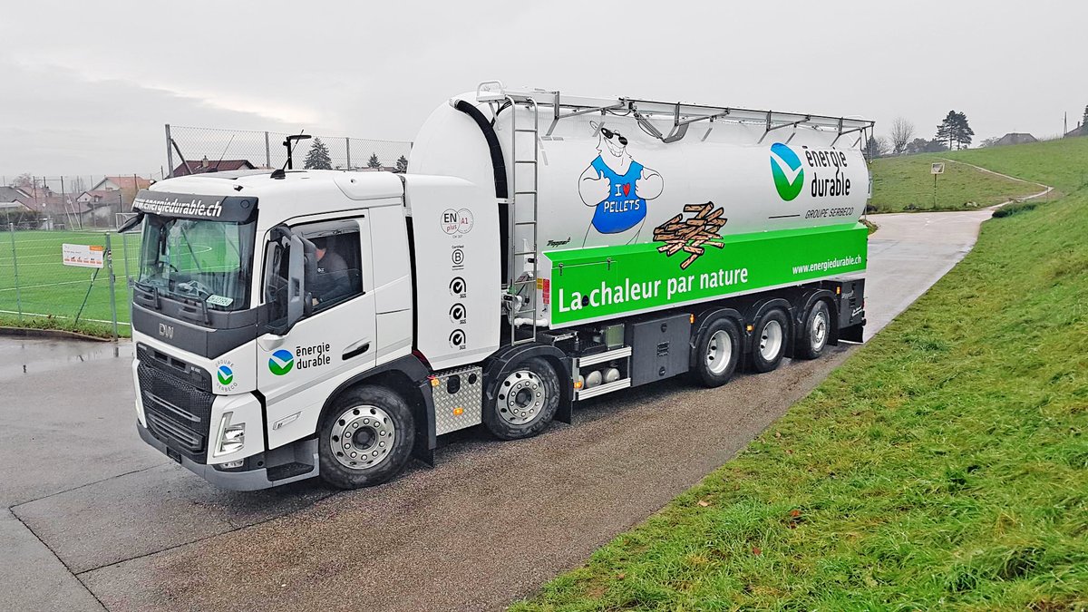 designwerkgroup's tweet photo. 1-, 2-, 3-, 4-, 5-Achser, aber elektrisch 🚛⚡//
1-, 2-, 3-, 4-, 5-axes, mais électriques 🚛⚡

#Designwerk #Specialisourstandard #eTruck #eLKW https://t.co/eexy0WpTfx