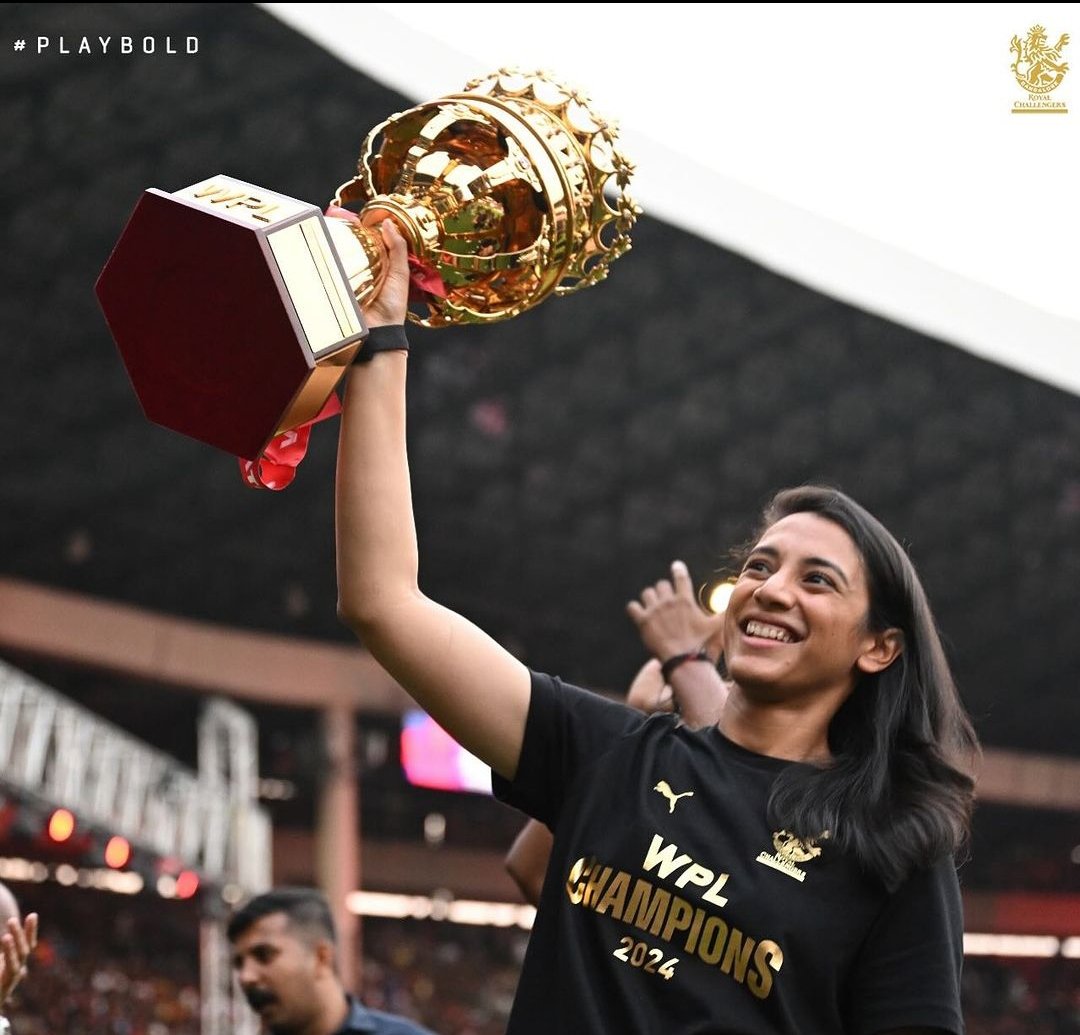 SMRITI MANDHANA WITH WPL TROPHY 🏆 🔥

Only RCB fans are allowed to like this.......

#WPLFinal #WPL2024 #SmritiMandhana #RCBvDC