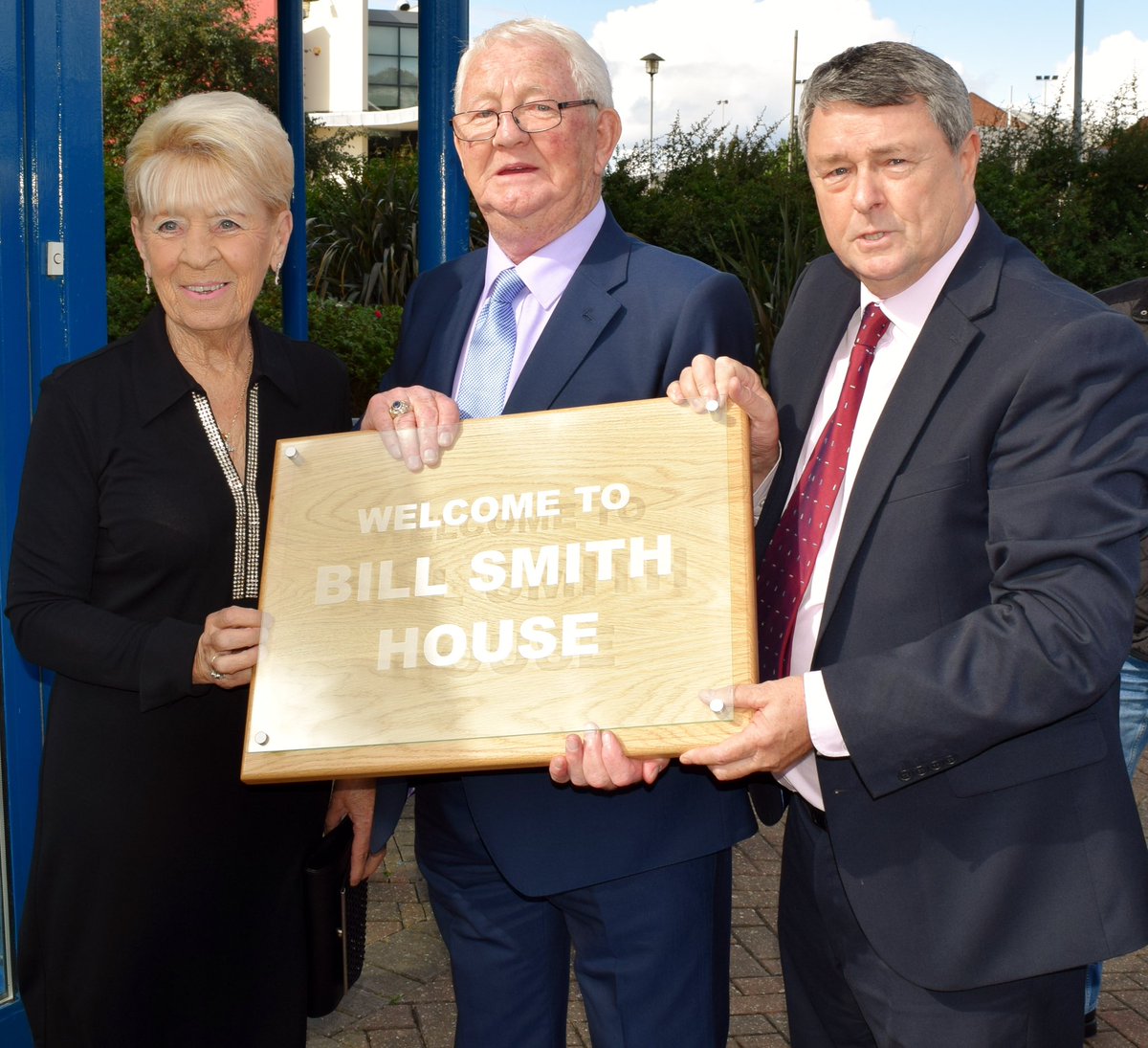 RIP Bill Smith ,remembering him with the Old Liverpool ,North Wales &amp; Irish Region  an honour to name the New office after Bill who Brought the Region and its members into a campaigning and political force in the Union .Condolences to Bills family.Proud to call him a friend .