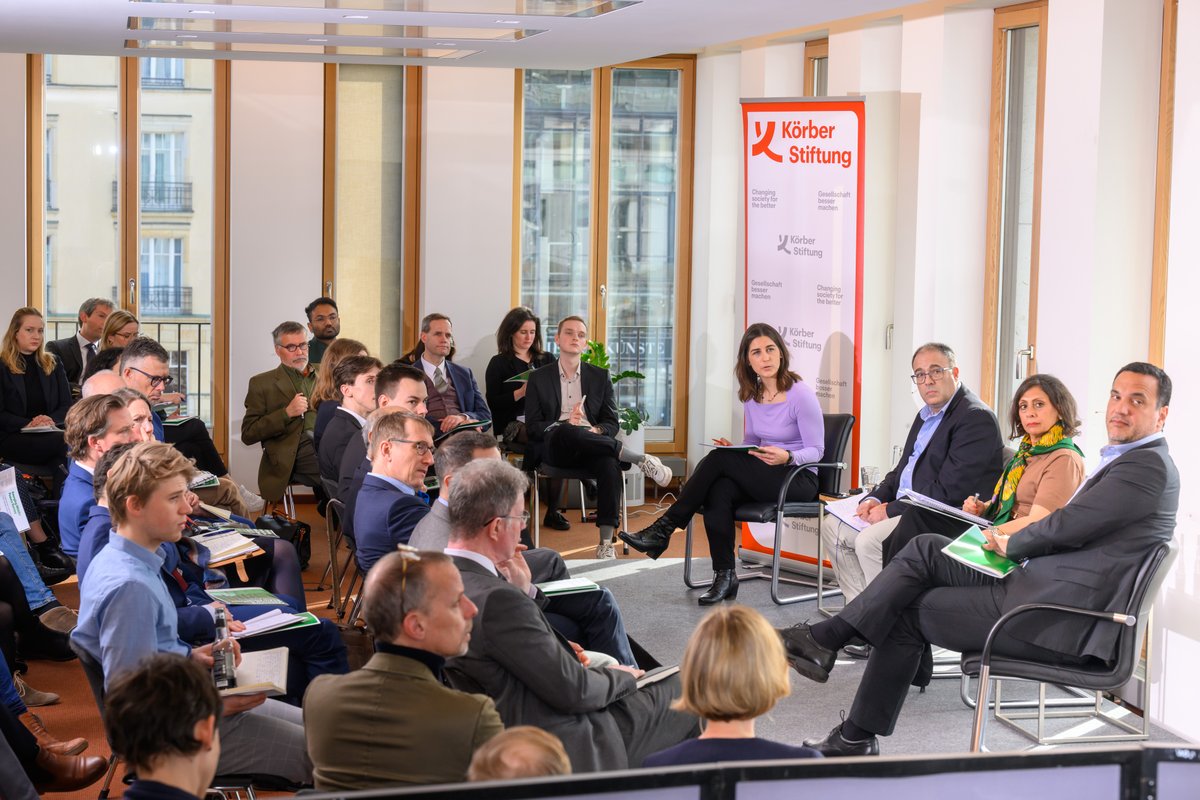 📸The Emerging Middle Powers Report was launched in Berlin yesterday. SAIIA's @rhymeswbruised along with experts from @KoerberIP, @GatewayHouseIND and @BRICSPolicy presented insights from the foreign policy survey. Get your copy👉koerber-stiftung.de/kemp2024 #KEMP