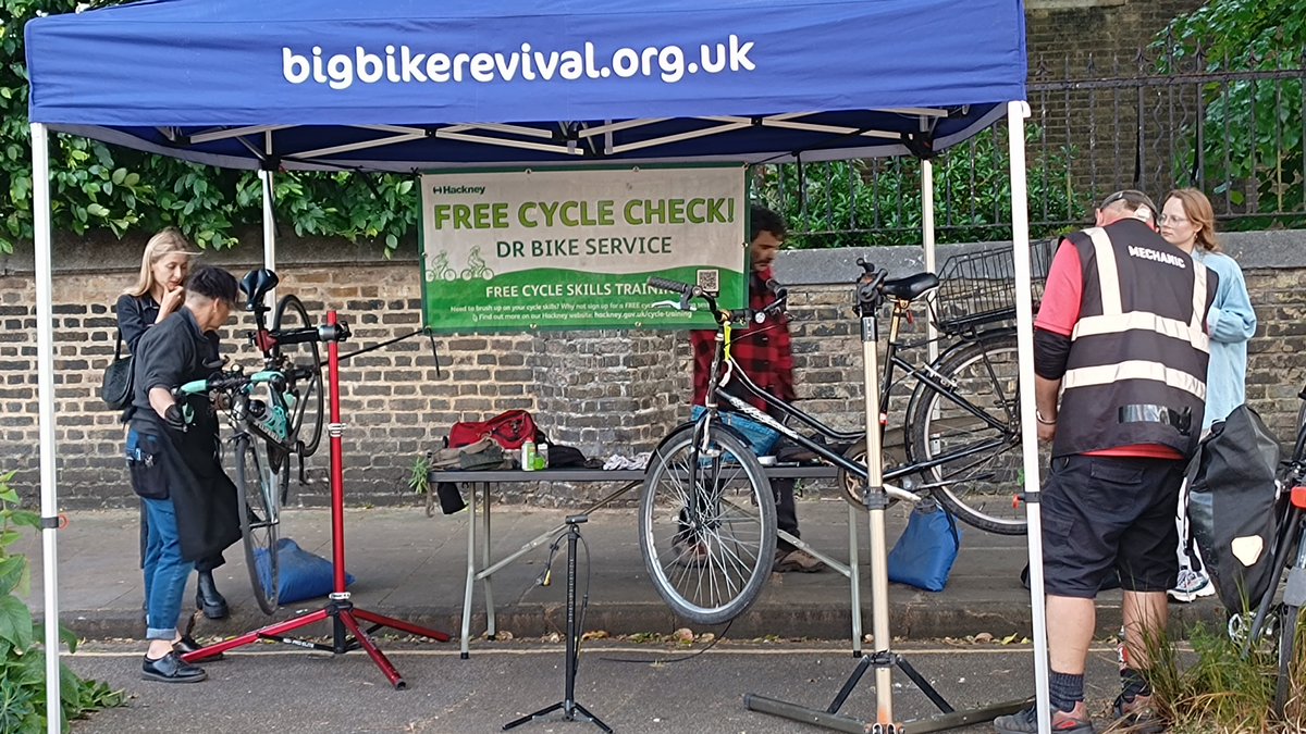 🚴🏿 FREE Dr Bike cycle health checks! ⏲️ Wednesday, 15.30 - 18.30pm 🗺️ 40 Goldsmiths Row (outside Haggerston park/city farm) For details of other events go to: hackney.gov.uk/cycle-training…