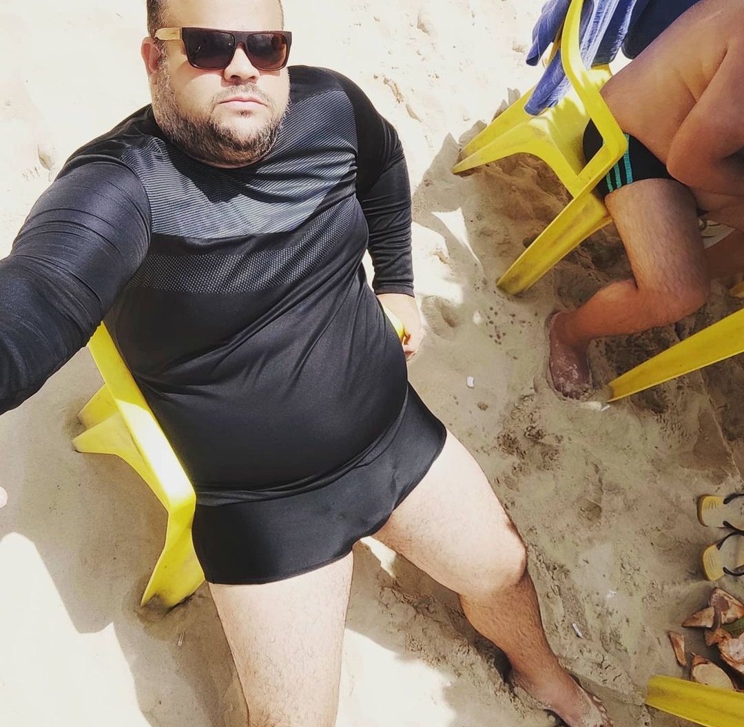 EricSilva1376's tweet photo. Saudades de ficar na areia pegando sol com uma 🍺 gelada, ficar de molho na água salgada.
#Bears #praiaesol https://t.co/MsasJTlx4o
