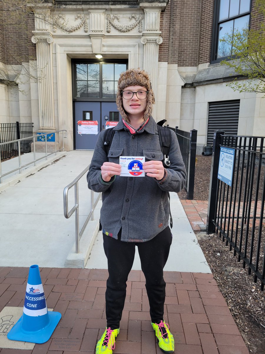 Stacey Paradis tweet media