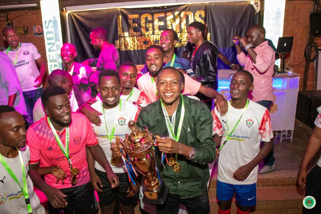 HomeAndAwayltd2's tweet photo. Good to see our very own @thehistoricals with the Victor's crown.
This continues the winning record of teams sponsored by us.. π₯π₯
Looking forward to a stronger partnership ahead.
Congratulations @khosaleague
Season 5 Champions, Historicals Fc.
#TheKingsTable https://t.co/vMBsPz1pg7