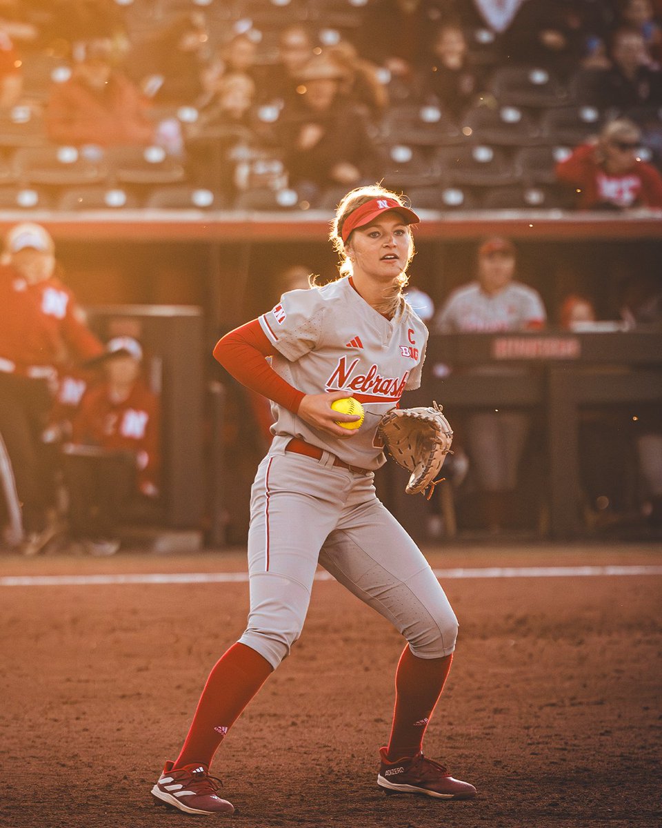 NCAASoftball's tweet photo. #NCAASoftball Top Shots of the Week 🥎📸 https://t.co/IzYMqFkOM4