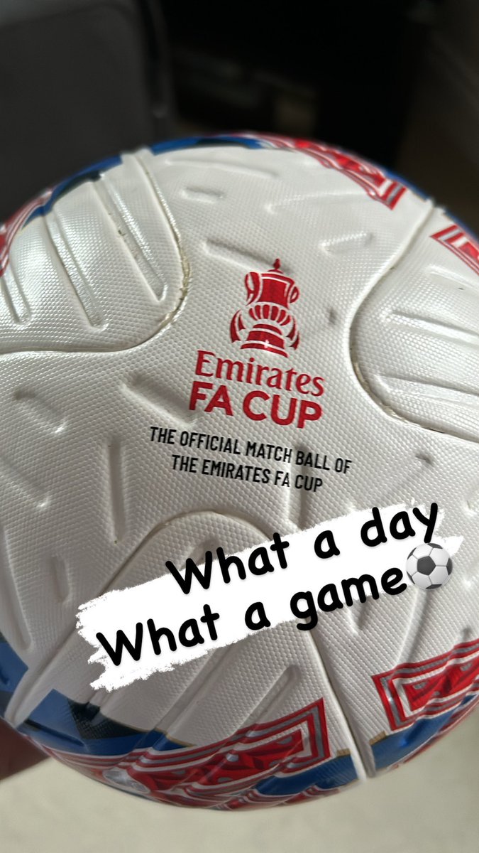 chriswade686's tweet photo. What a day and what a game it was, still buzzing for a return to Wembley, into the semis #manutd #oldtrafford #FACup https://t.co/nPbl74Z4po