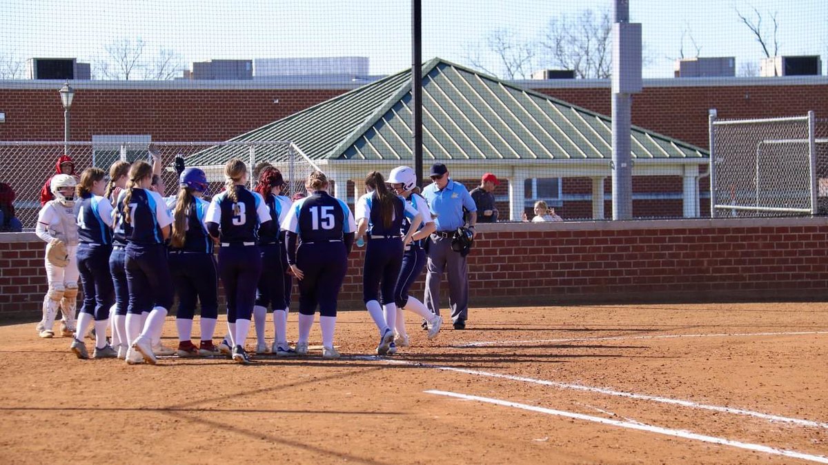 frankfortsb's tweet photo. Claire Westfall with her first homerun in game 2 against Spring Mills! 🦅 https://t.co/BG0YHov2C2