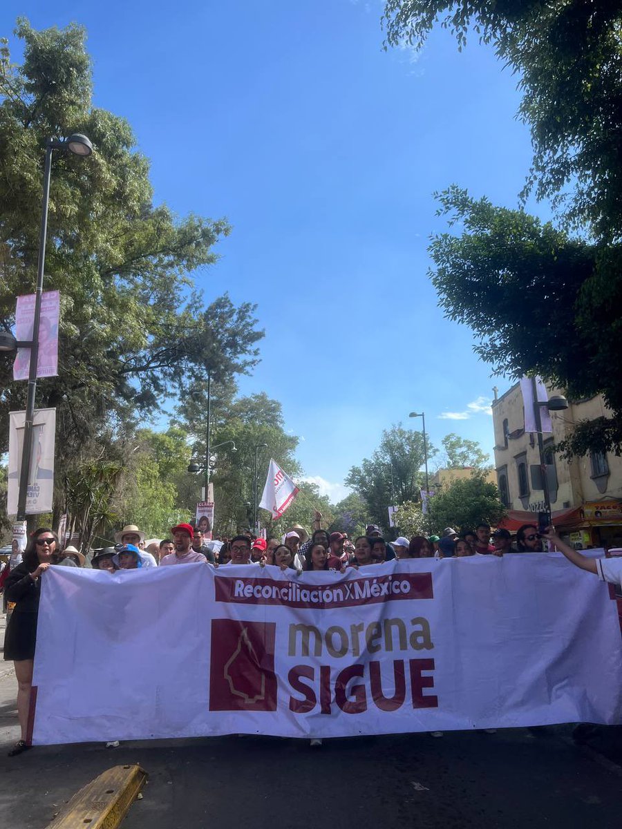 RmxMexico's tweet photo. Acompañamos a nuestras candidatas, la Dra. @Claudiashein y @ClaraBrugadaM , en su visita a la alcaldía #Azcapotzalco. 

#ReconciliaciónXMéxico https://t.co/TCx6auX7aQ