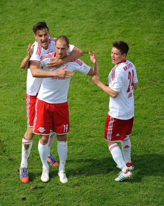 RBLeipzig_EN's tweet photo. Happy Birthday, Matthias #Morys !

Our former player and hero from the legendary promotion round against #Lotte is celebrating his 37th birthday today. We hope you have a great day Matthias🥳 https://t.co/hLw1dwpFFT