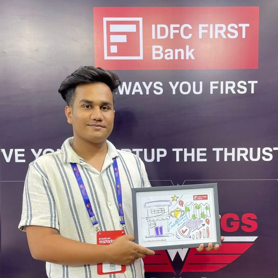 IDFCFIRSTBank's tweet image. They're taking their vision board home with them! What's holding you back? Visit our booth now! 🤩

#AlwaysYouFirst #IDFCFIRSTBank #FIRSTWings #StartupBanking #Startup