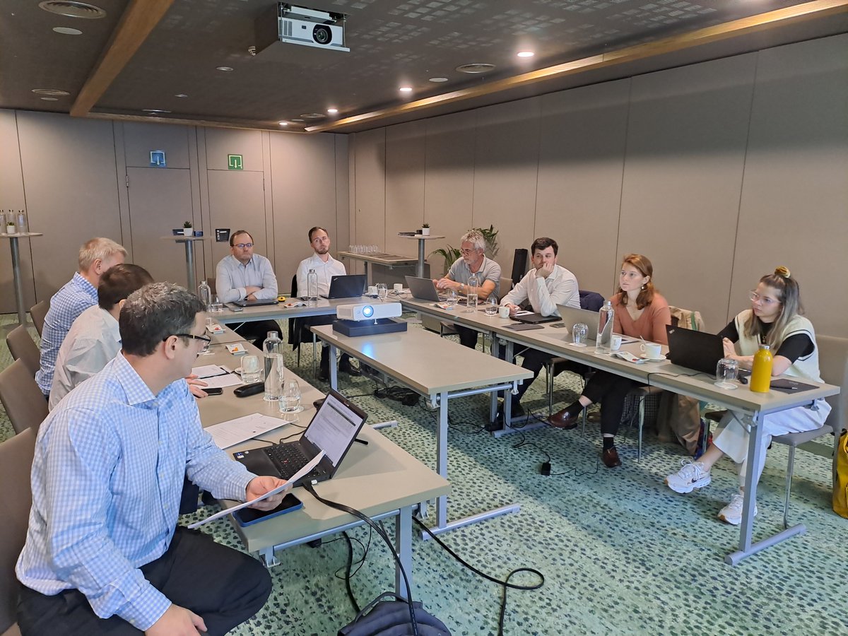 ELBE EUROCLUSTER (@elbeeurocluster) on Twitter photo 🎉On March 18th and 19th the project partners have been gathered in Bilbao to celebrate the Steering Committee and Interim Monitoring Meeting of the project.
👐We have had the chance to carry out the meeting today witn representatives from <a href="/EU_EISMEA/">EISMEA</a> and <a href="/EU_Growth/">Internal Market, Industry, Entrepreneurship & SMEs</a>. 🎉On March 18th and 19th the project partners have been gathered in Bilbao to celebrate the Steering Committee and Interim Monitoring Meeting of the project.
👐We have had the chance to carry out the meeting today witn representatives from <a href="/EU_EISMEA/">EISMEA</a> and <a href="/EU_Growth/">Internal Market, Industry, Entrepreneurship & SMEs</a>.