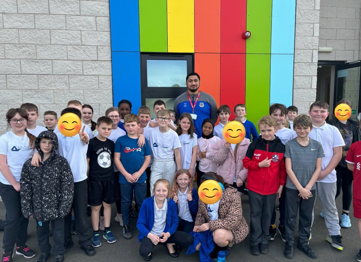 Thank you to @Doncaster_RLFC ‘s Pauli Pauli for your rugby workshop sessions this afternoon - Year 5 and 6 had so much fun and were really inspired by the Q&A session. They loved hearing about your inspirations, your career and your ambitions for the future. See you again soon!🏉